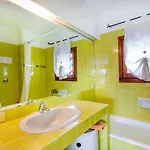 Pineta Uno فندق