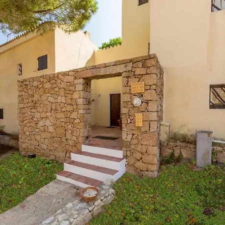 Pineta Uno Residence *