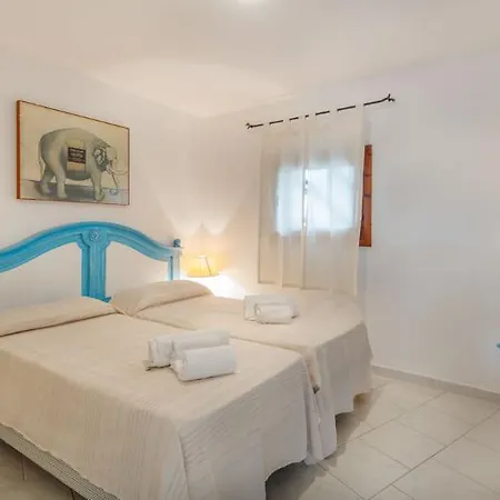 Pineta Uno * بايا سردينيا